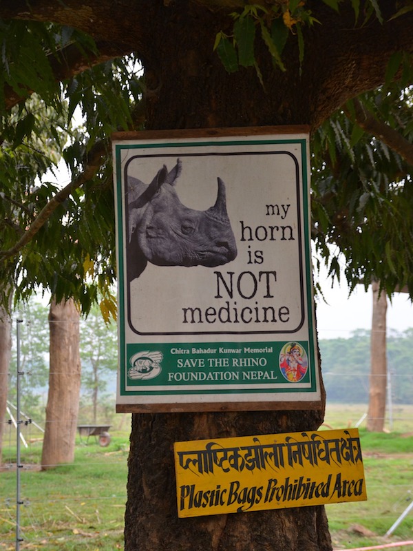 Pancarte contre le braconnage de corne de rhino
