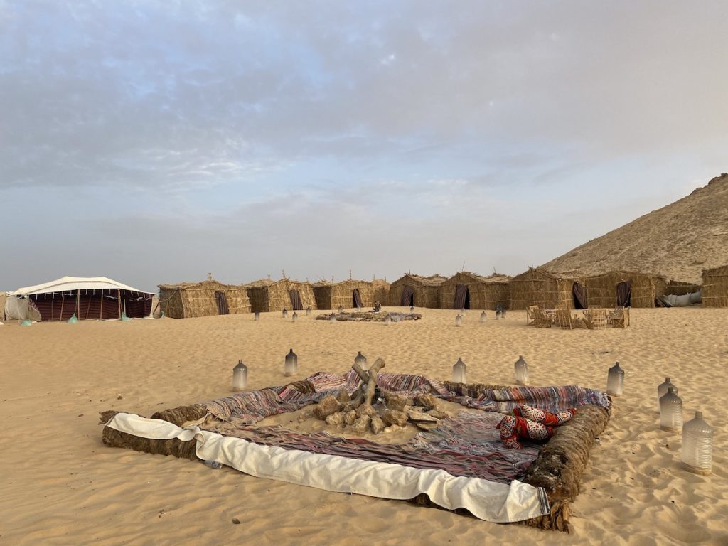 Camp Bédouin dans le désert de Siwa en Égypte